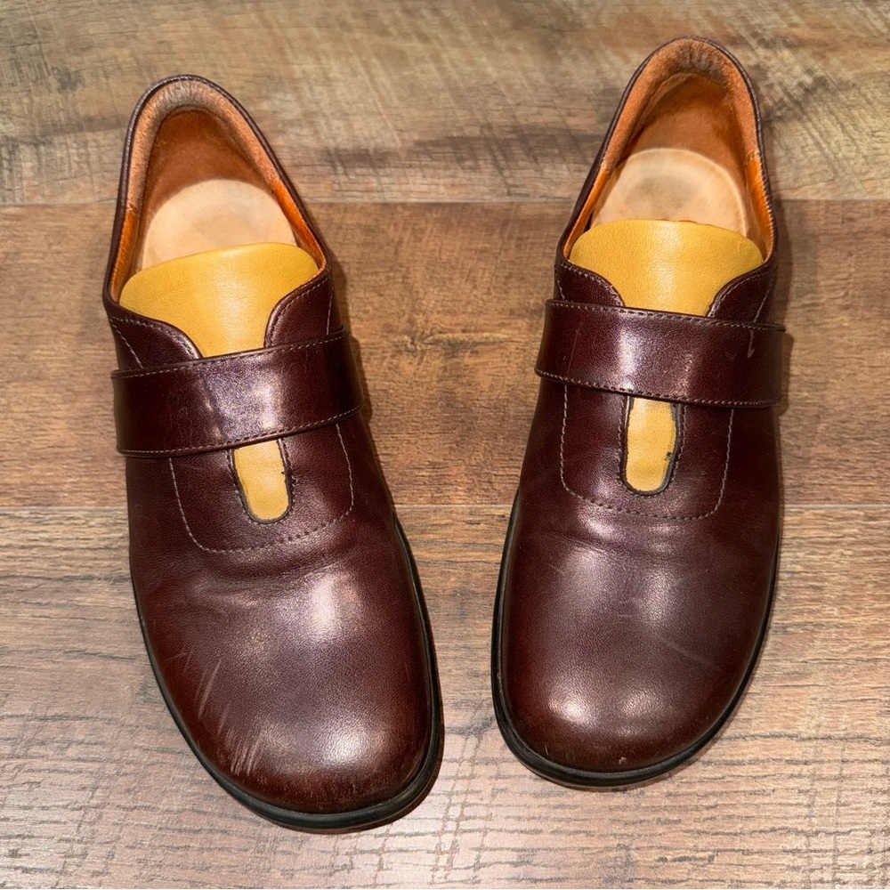 Footprints by Birkenstock Tirano Women's Slip On Leather Comfort Shoes